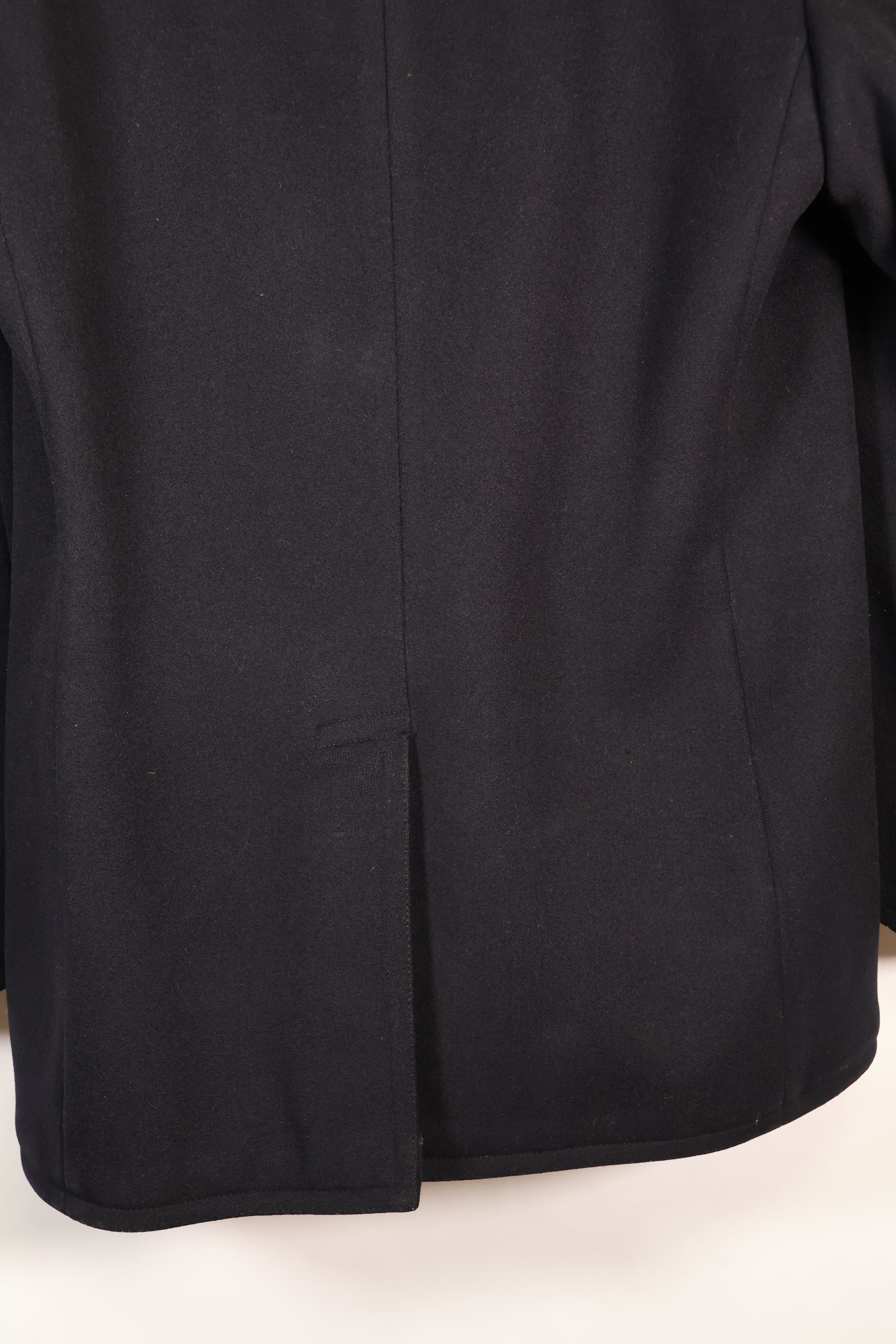 1940's estimated 38 approx. 10 buttons U.S. Navy pea coat in good condition B