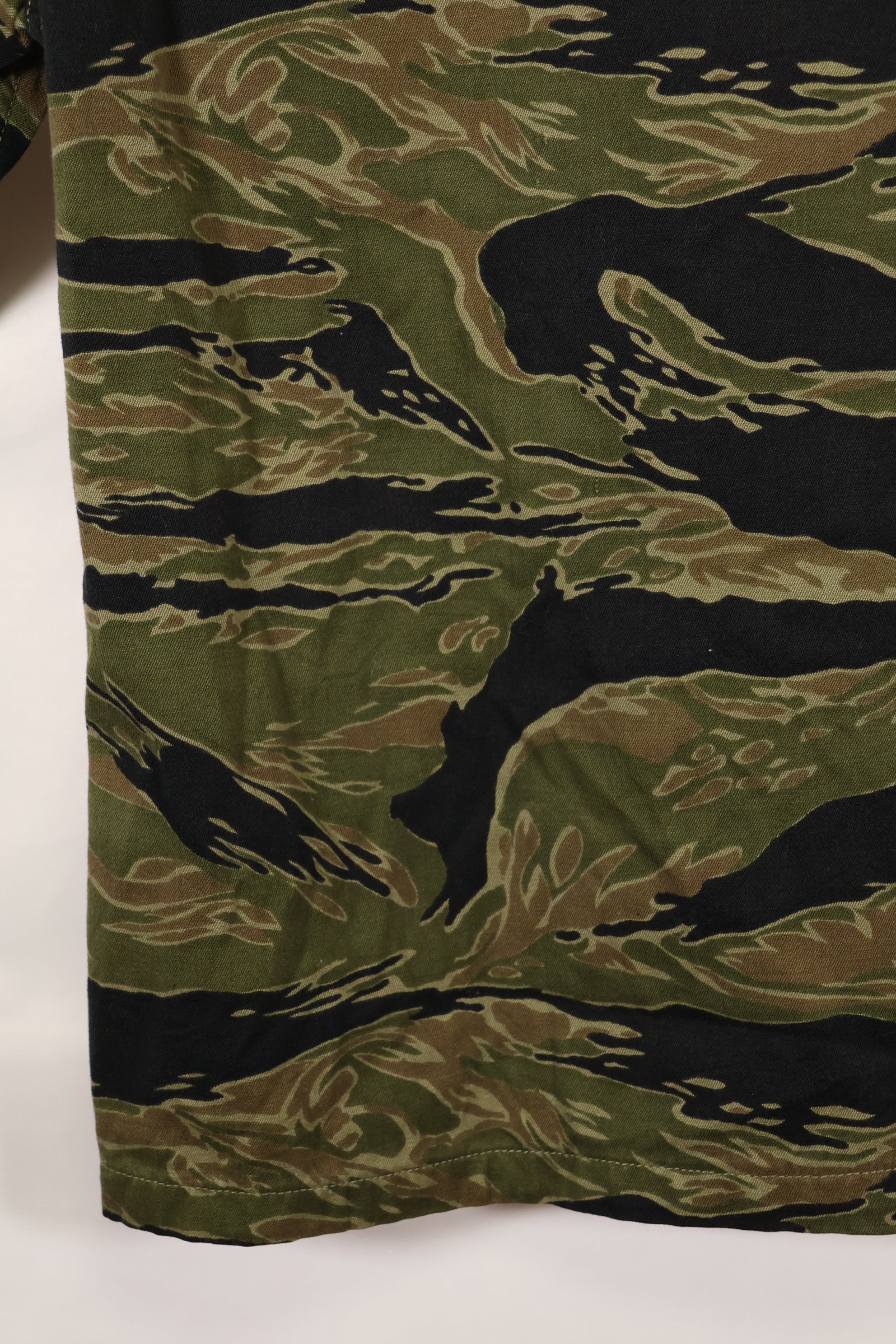 Real A-M Tiger Stripe Shirt Gold Tiger Derivative Pattern Almost unused