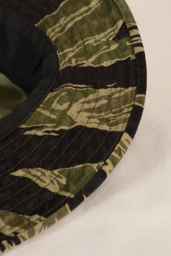 1960s, estimated size M, sewn in Okinawa, CISO cut, Okinawa Tiger boonie hat, used.