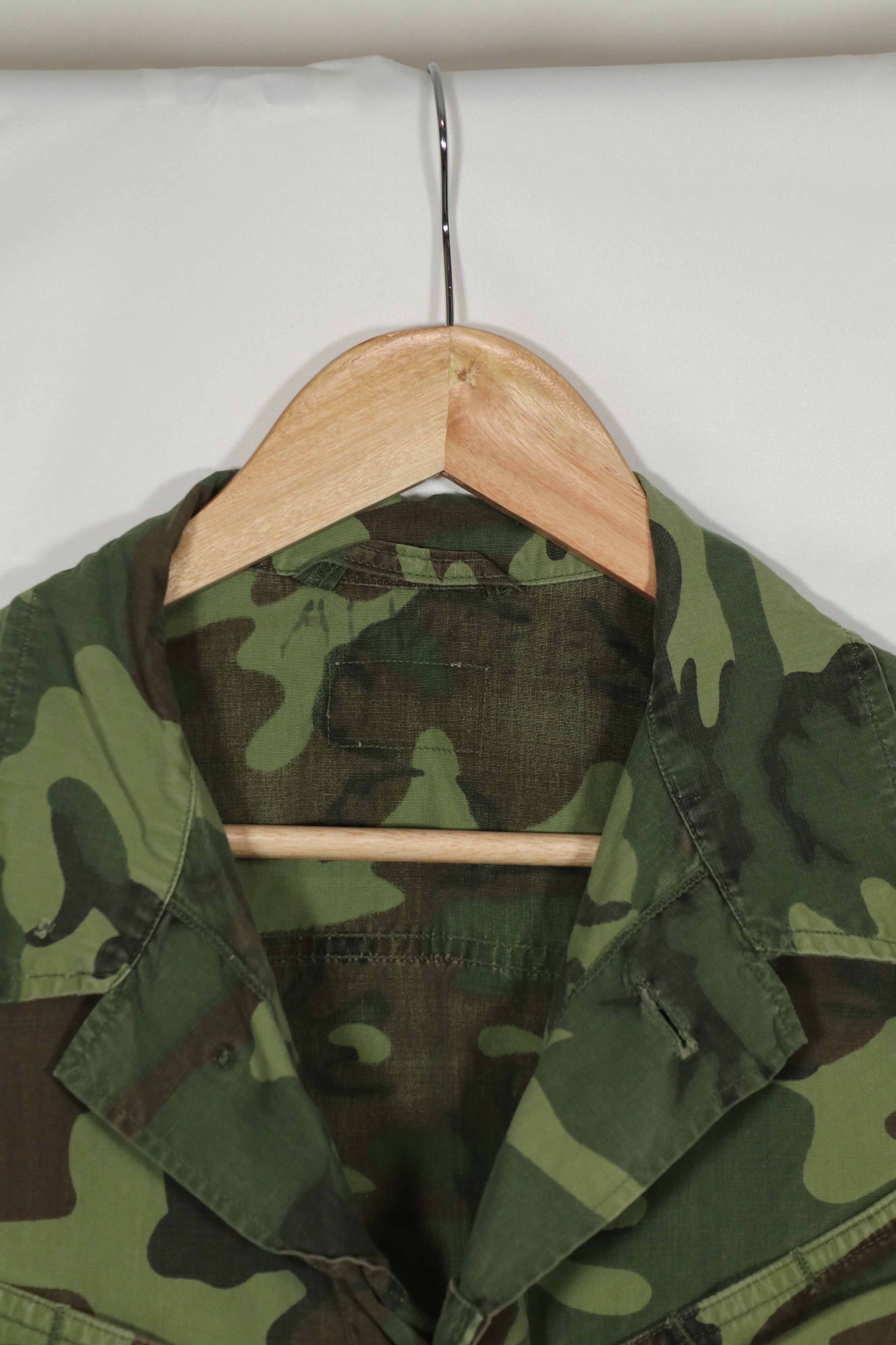 Real 1967 non ripstop ERDL jungle fatigues jacket, faded, used.