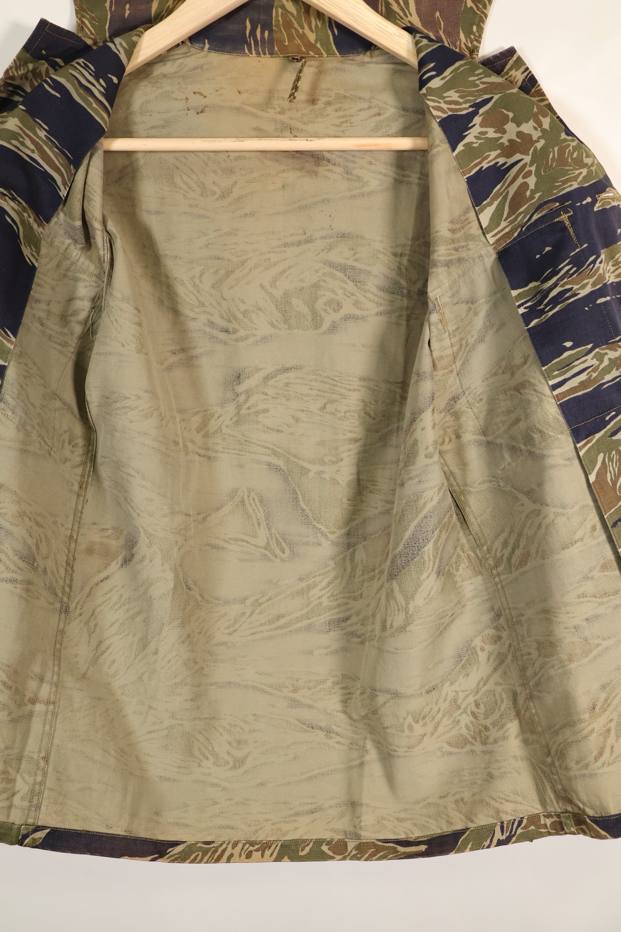 1960's semi Japanese silver tiger shirt, Asian cut, little fading, used.