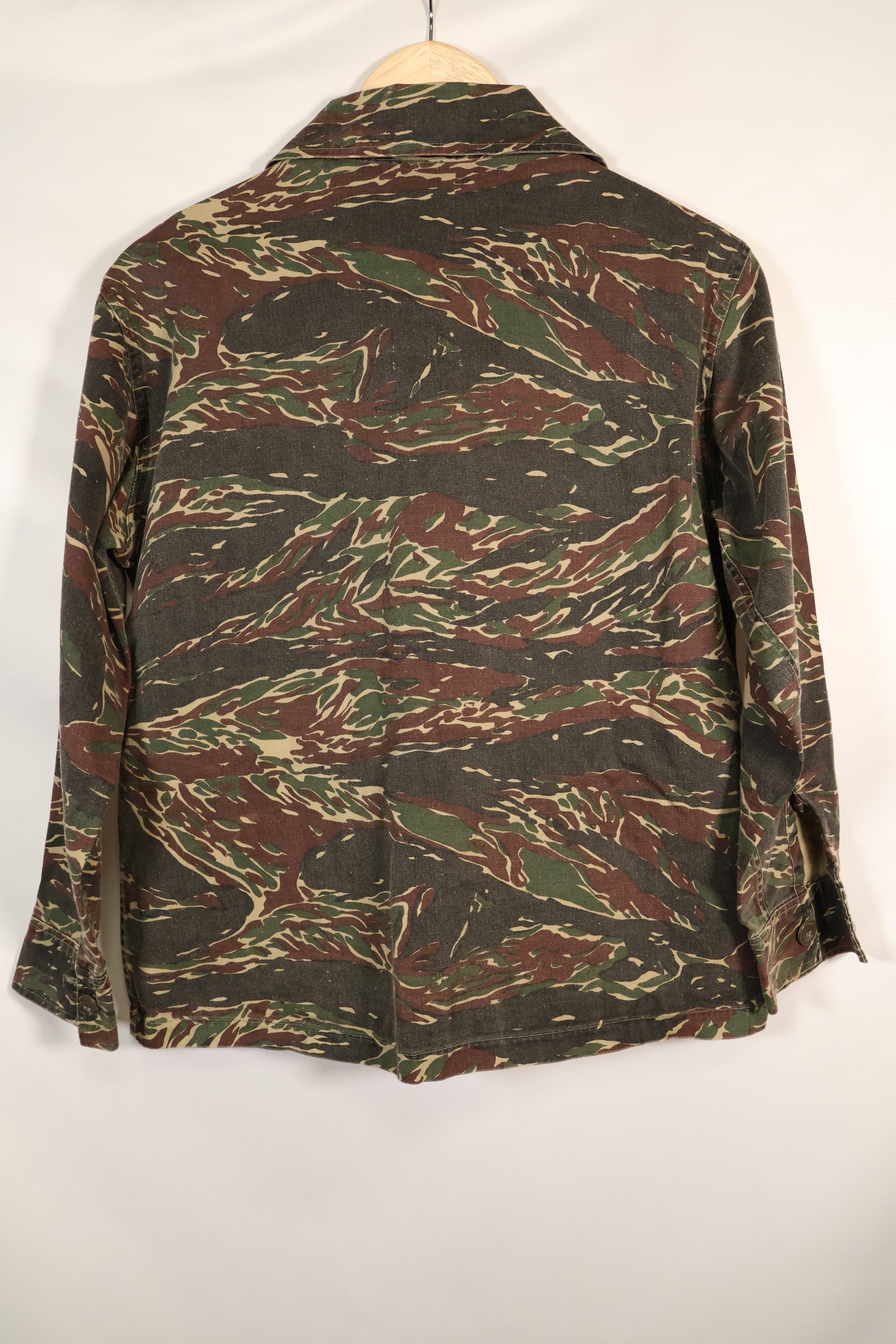 1970s Silver Tiger Tiger Stripe Shirt Tie Tiger 4 Pockets Used