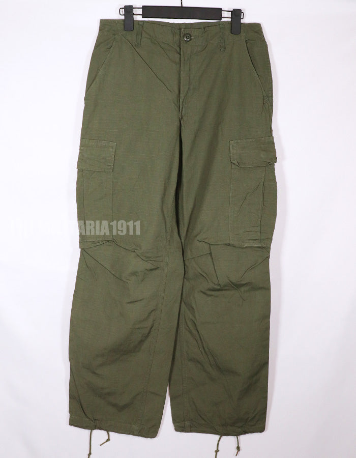 Real 1969 4th Model Jungle Fatigue Pants in good condition.