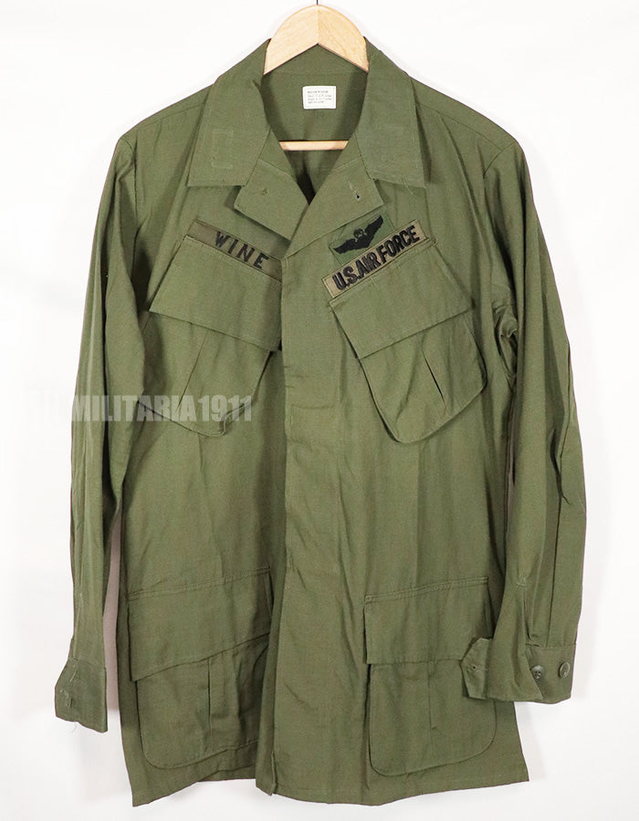 Real 1968 4th Model Jungle Fatigue Jacket M-R USAF Almost unused