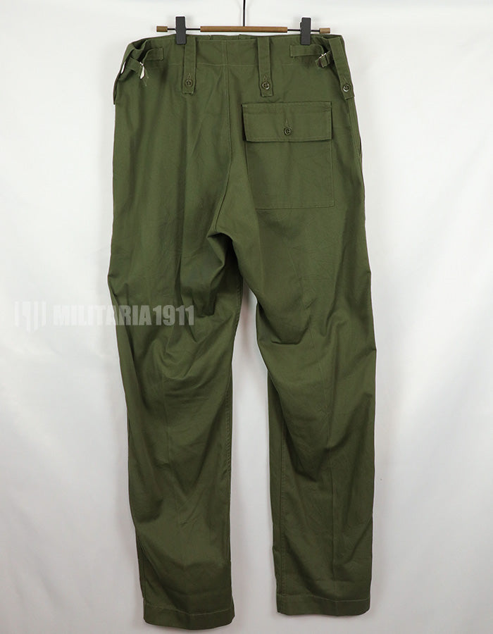 Vintage British Army OD baker pants lightweight men's trousers, used, 1980s.