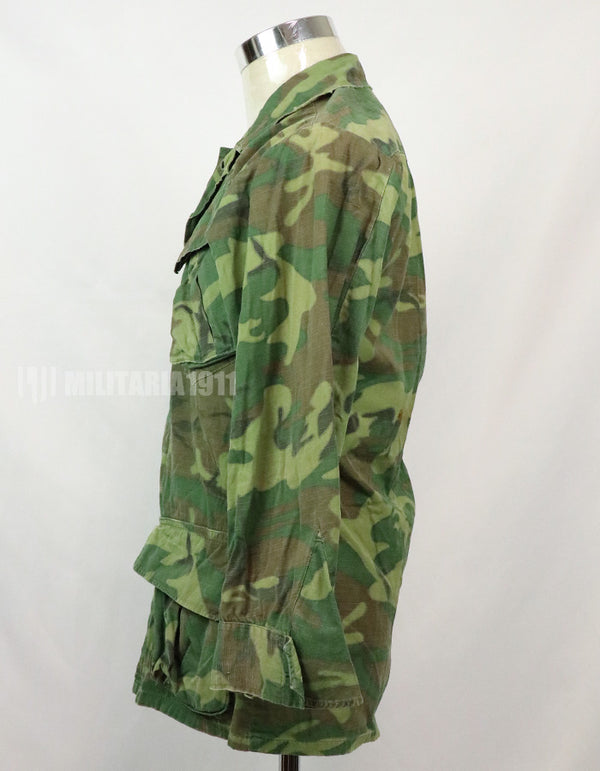 Original U.S. ERDL jungle fatigues, made in 1968, no size tag