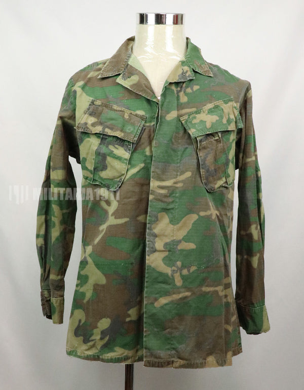 Original U.S. Army 1969 ERDL Jungle Fatigue Jacket, no lower pockets, used. Used Brown Leaf